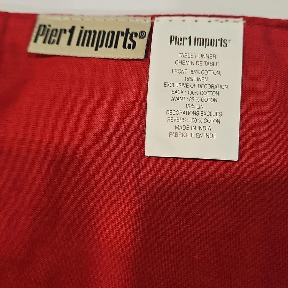 Pier 1 Red and Cream Holiday Runner